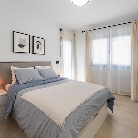 Spacious And Bright 3br House In Great Location Holiday home *