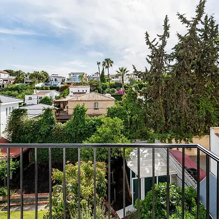 Spacious And Bright 3br House In Great Location Holiday home *