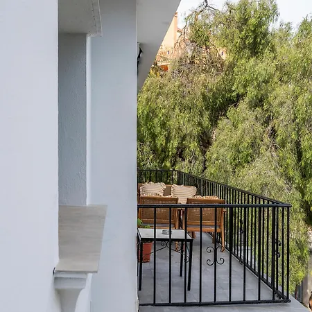 Spacious And Bright 3br House In Great Location בית נופש מארבלה
